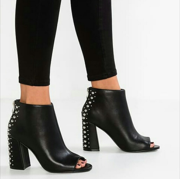 Steve Madden Shoes - LAST PAIR ! Steve Madden Studded Peep Toe Boot
